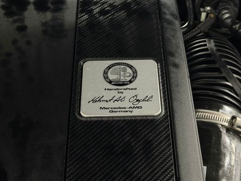 Used 2024 Mercedes-Benz C 63 AMG S image 40