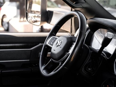 Used 2021 RAM 2500 Big Horn image 11