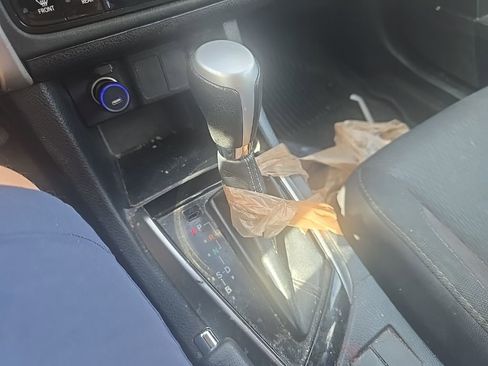 Used 2018 Toyota Corolla LE image 16