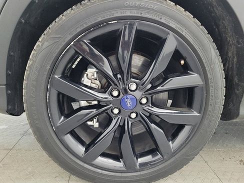 Used 2018 Ford Escape SE w/ SE Sport Appearance Package image 31