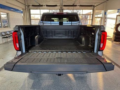 Used 2025 GMC Sierra 1500 SLT image 10