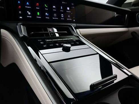 Certified 2025 Porsche Panamera 4 AWD/4WD image 11