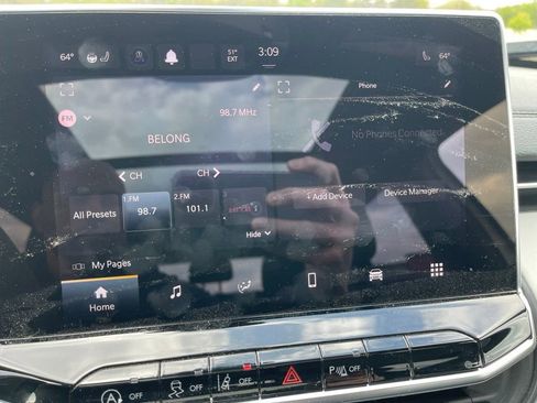 Used 2023 Jeep Compass Limited w/ Sun and Sound Group AWD/4WD image 17