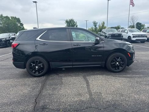 Used 2024 Chevrolet Equinox LT FWD image 2