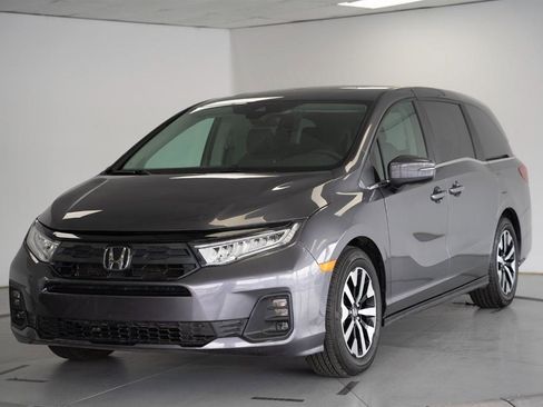 Used 2025 Honda Odyssey EX-L image 3