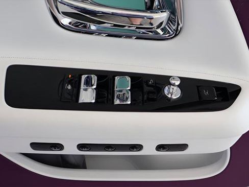 Certified 2025 Rolls-Royce Spectre w/ Spectre Launch Package image 14