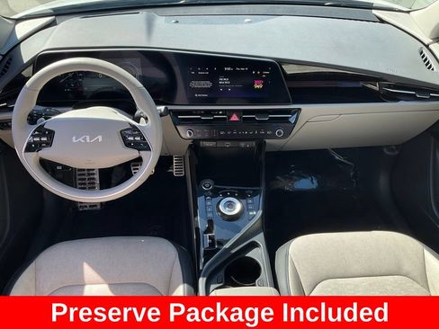 Used 2025 Kia Niro Wave w/ Wave Preserve Package FWD image 39