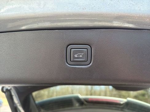 Used 2024 Chevrolet Blazer LT w/ Redline Edition AWD/4WD image 15