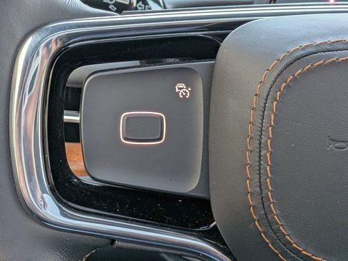 Certified 2025 Lincoln Navigator Black Label image 30