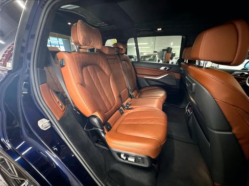 Used 2021 BMW X7 M50i AWD/4WD image 28