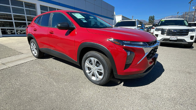 New 2026 Chevrolet Trax LS w/ Driver Confidence Package FWD image 31