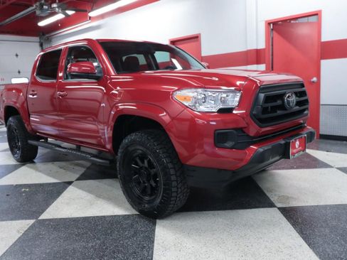 Used 2023 Toyota Tacoma SR AWD/4WD image 2