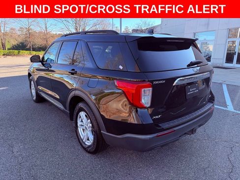 Used 2020 Ford Explorer XLT w/ Class III Trailer Tow Package image 6