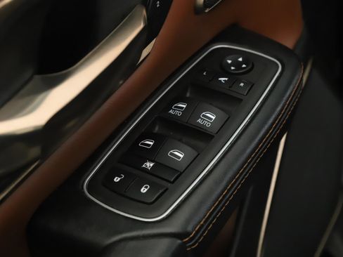 Used 2023 RAM 1500 Limited image 7