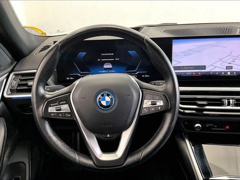 Used 2024 BMW i4 xDrive40i AWD/4WD image 5
