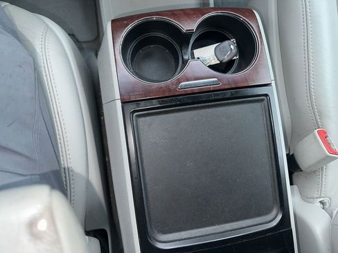 Used 2013 Toyota Sienna XLE image 34