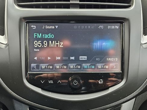 Used 2016 Chevrolet Trax LT w/ LT Convenience Package AWD/4WD image 14