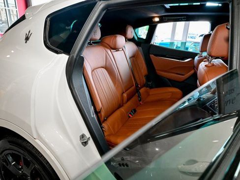 Used 2022 Maserati Levante GT image 23