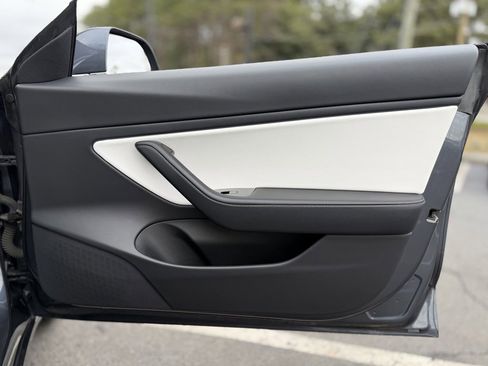 Used 2020 Tesla Model 3 Long Range image 36