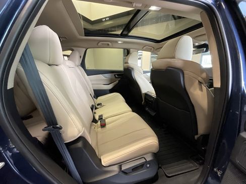 Certified 2025 Acura MDX SH-AWD image 23