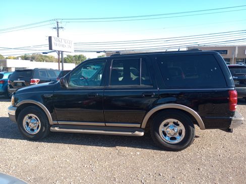 Used 2001 Ford Expedition Eddie Bauer image 4