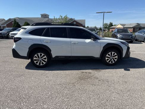 Certified 2024 Subaru Outback Premium w/ Popular Package #1 AWD/4WD image 9