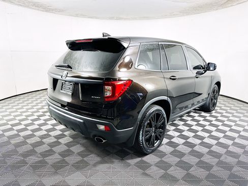 Used 2021 Honda Passport Sport image 3