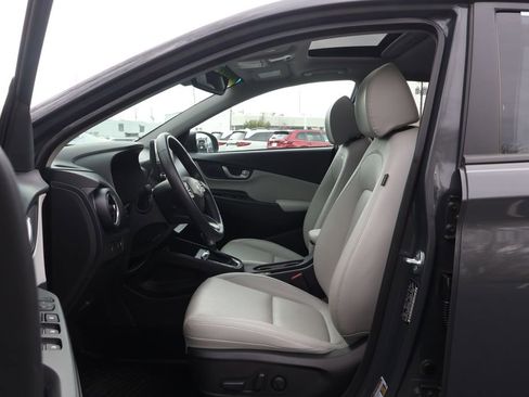 Used 2023 Hyundai Kona Limited w/ Cargo Package FWD image 32