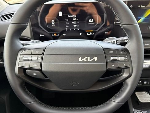 New 2025 Kia K4 EX image 26