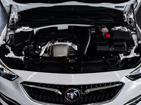 Used 2019 Buick Regal Essence w/ Driver Confidence Package I image 25