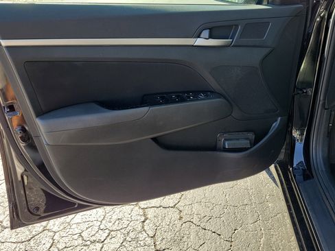 Used 2020 Hyundai Elantra SEL w/ Cargo Package (C1) FWD image 16