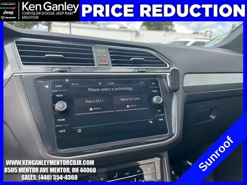 Used 2024 Volkswagen Tiguan SE R-Line AWD/4WD image 17