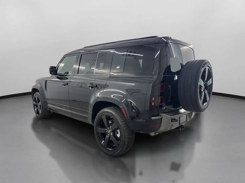 Used 2021 Land Rover Defender 110 X-Dynamic SE AWD/4WD image 7