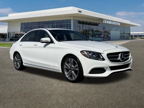 Used 2018 Mercedes-Benz C 300 Sedan image 2