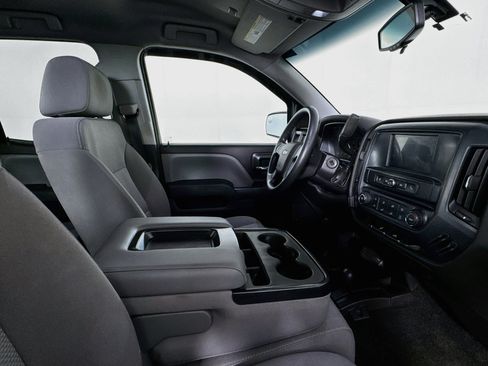 Used 2018 Chevrolet Silverado 1500 Custom w/ Custom Value Package AWD/4WD image 24