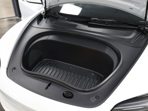 Used 2024 Tesla Model 3 Standard Range image 49