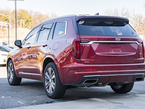 Used 2021 Cadillac XT6 Premium Luxury image 5