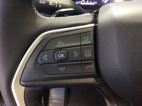 New 2025 Jeep Grand Cherokee L Limited w/ Black Appearance Package image 24