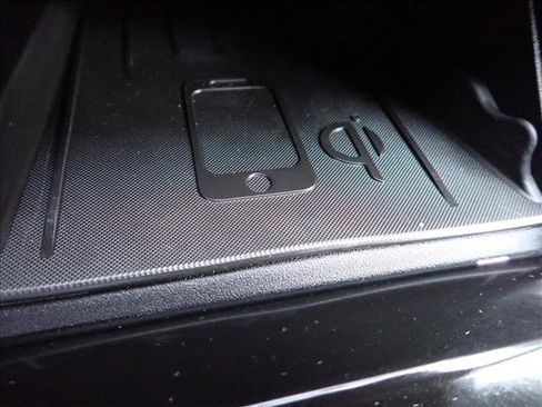 Used 2020 Subaru Outback Limited image 23