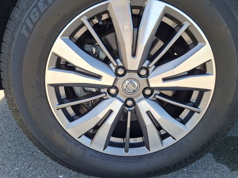Used 2020 Nissan Pathfinder SV FWD image 25