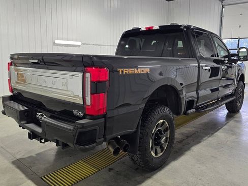 Used 2023 Ford F250 Platinum w/ Tremor Off-Road Package AWD/4WD image 5