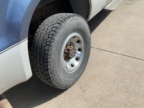 Used 2004 Ford F250 XLT image 10