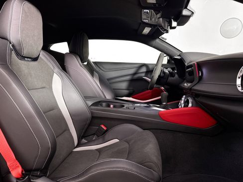 Used 2023 Chevrolet Camaro SS RWD image 29