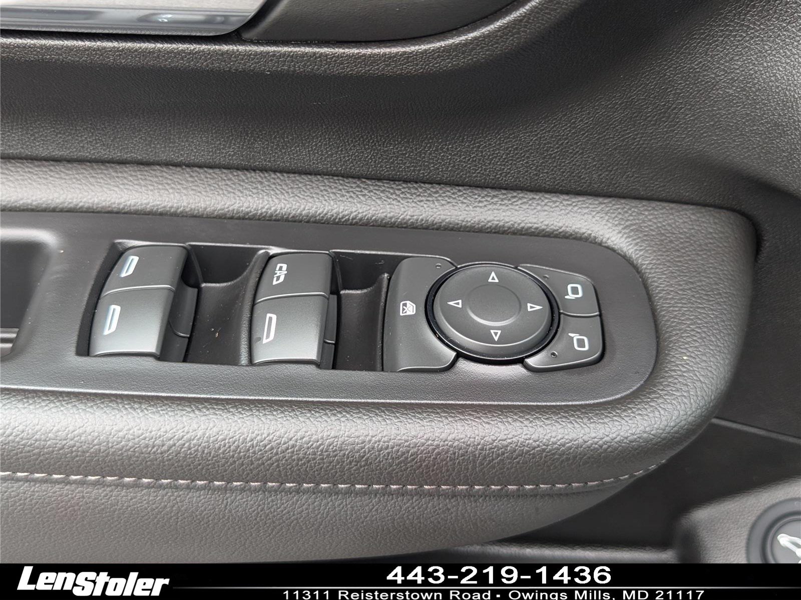 Used 2023 GMC Terrain SLT w/ Tech Package AWD/4WD image 20