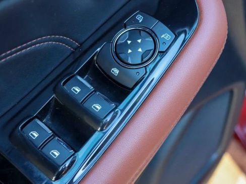 Used 2019 Ford Edge Titanium w/ Equipment Group 301A image 14