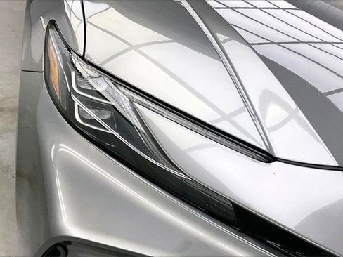 Used 2025 Toyota Camry XLE image 26