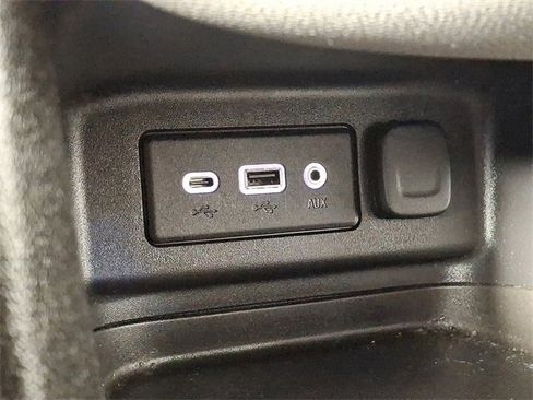 Used 2019 Chevrolet Equinox LT image 23