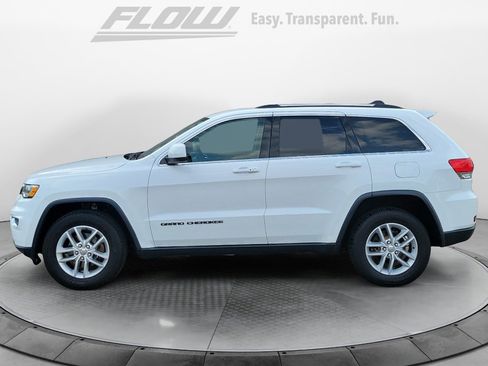 Used 2017 Jeep Grand Cherokee Laredo w/ Quick Order Package 23E image 5