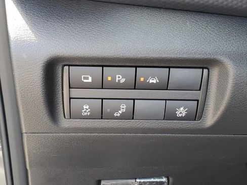 Certified 2025 Nissan Kicks Play S FWD image 17