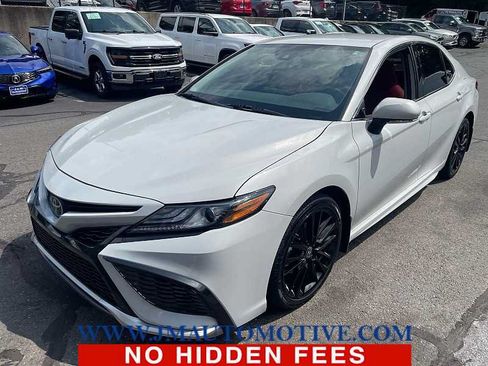 Used 2024 Toyota Camry XSE w/ Cold Weather Package AWD/4WD image 1